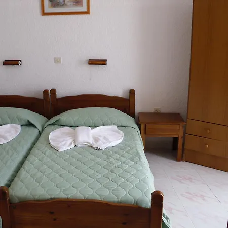 Aparthotel Mertonas