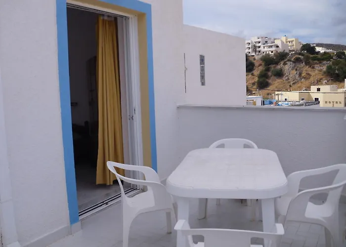 شقة فندقية Mertonas Studios 2*